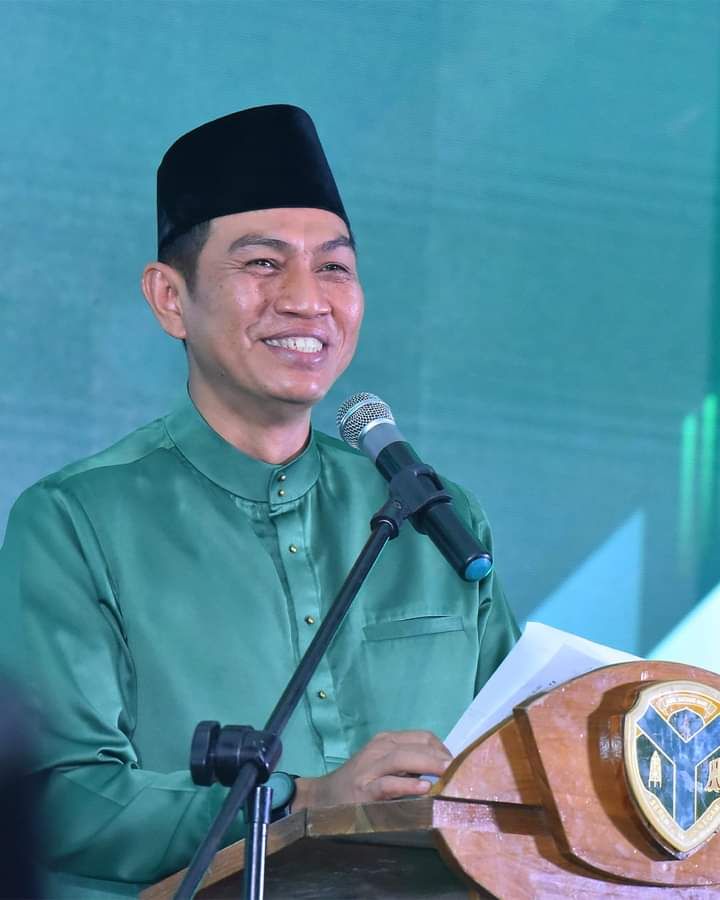 Bupati Batanghari, Muhammad Fadhil Arief, SE....