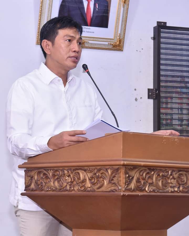 Bupati Batanghari, Muhammad Fadhil Arief, SE....
