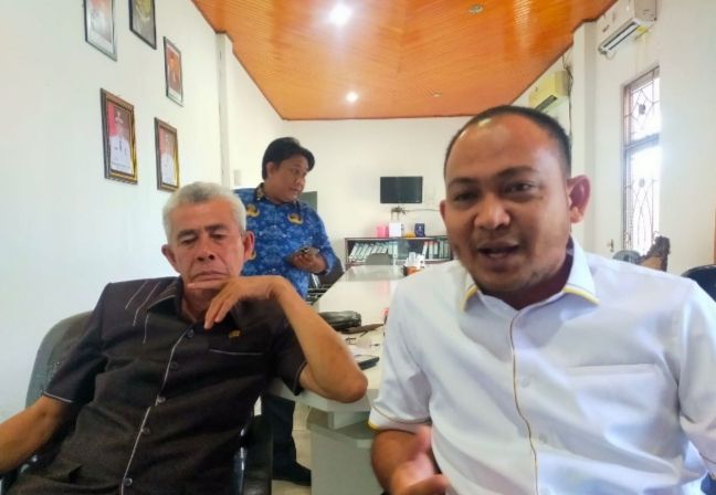Ketua dan Wakil Ketua Komisi I DPRD Batanghari...



