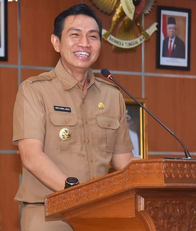 Bupati Batanghari, Muhammad Fadhil Arief, SE.....
