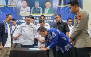  Wabup H A Khafidh Ajak PWI Bersinergi Bangun Merangin, Ketua dan Pengurus PWI Merangin Dilantik