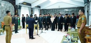  Sekda Rambe Lantik Sejumlah Pejabat JPT Pratama Dilingkungan Pemkab Batang Hari