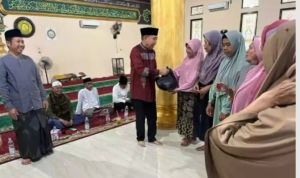 Pererat Silahturahmi di Bulan Ramadan, Ketua DPRD Hamdani Buka Puasa Bersama Warga Kampung Baru