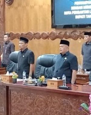  Tujuh Fraksi DPRD Tanjab Barat Bedah LKPJ Bupati 2025, Beragam Catatan Jadi Sorotan