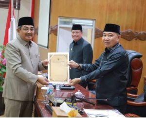  DPRD Tanjab Barat Kembali Uji LKPJ Bupati 2025, Hamdani Tegaskan Pentingnya Evaluasi Kinerja