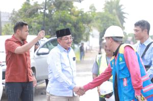 Bupati Anwar Sadat Tinjau Pembangunan Box Culvert di Batang Asam, Solusi Atasi Banjir Tanjung Bojo