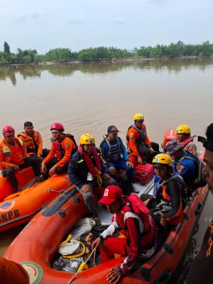  Dua Korban Hilang di Sungai Pengabuan Belum Ditemukan
