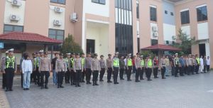  Polres Tanjab Barat Gelar Apel Kesiapan dan Atur Strategi Pengamanan Malam Takbiran 