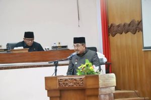  Eksekutif-Legislatif Kompak, Bupati Anwar Sadat Sampaikan Tanggapan Ranperda di Paripurna III
