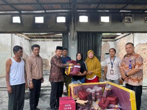  Wabup A. Khafidh Kunjungi dan Salurkan Bantuan Korban Kebakaran Sungai Piul 