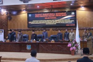  Ketua DPRD Hamdani Pimpin Paripurna Penentu, Ranperda APBD 2025 Disahkan