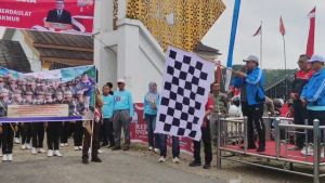 Sekda Merangin Zulhifni Lepas Pawai Kemerdekaan, Polisi Cilik SLB Pembuka Barisan