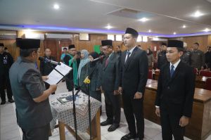 Anwar Sadat Keluarkan Pesan Keras Saat Lantik Pejabat: Jangan Hanya Duduk di Kursi Jabatan!