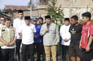 Korban Bencana Terima Bantuan, Anwar Sadat: Pemerintah Harus Hadir Saat Rakyat Tertimpa Musibah